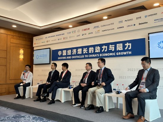 中國面臨的外部發(fā)展環(huán)境發(fā)生了重大的根本性的變化