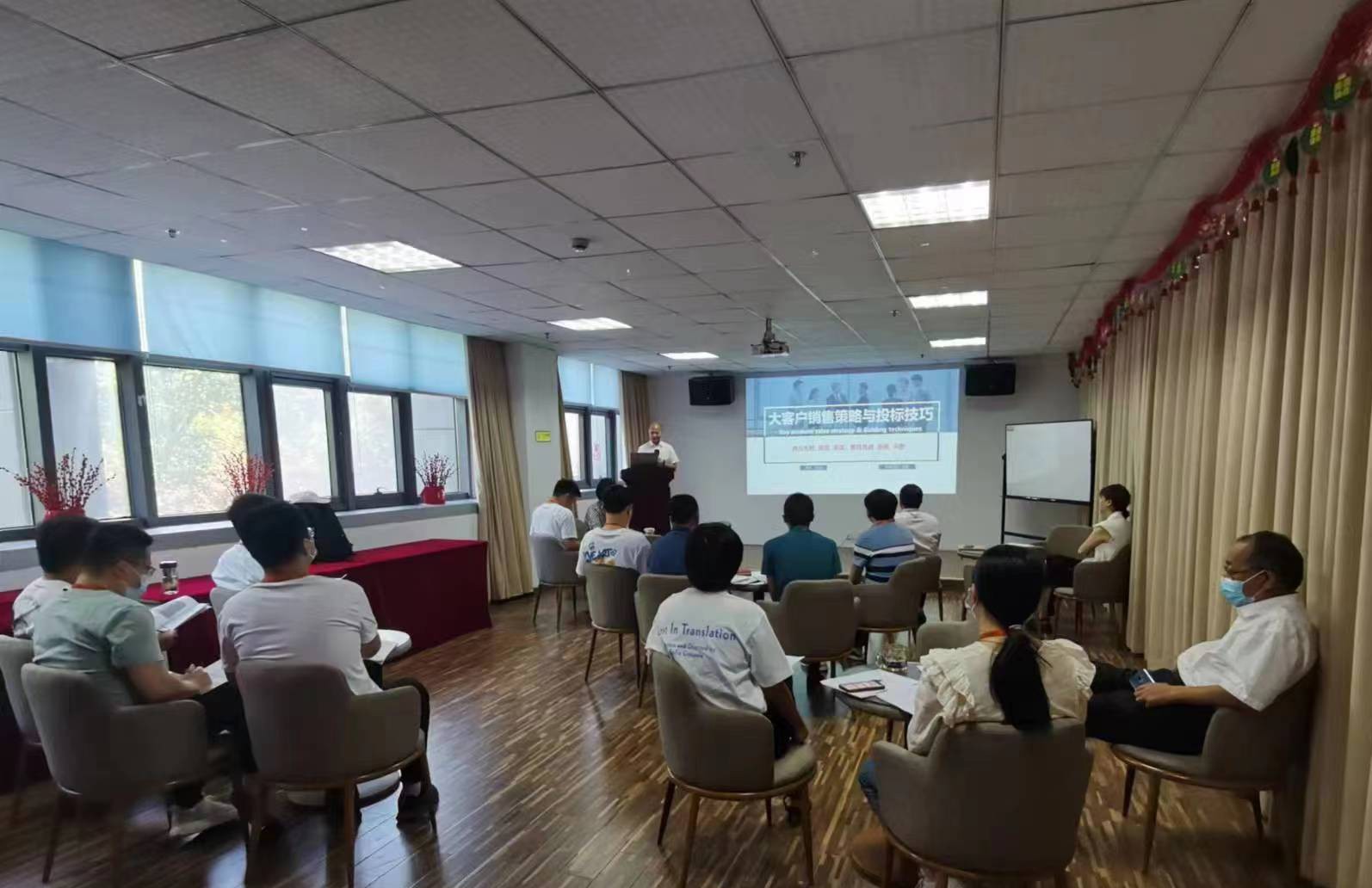 院士工作站合肥知常光電公司大客戶培訓(xùn)現(xiàn)場(chǎng)圖片